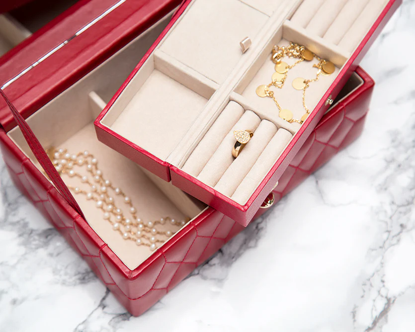 Wolf Jewellery Box Caroline Small Red - Image 5