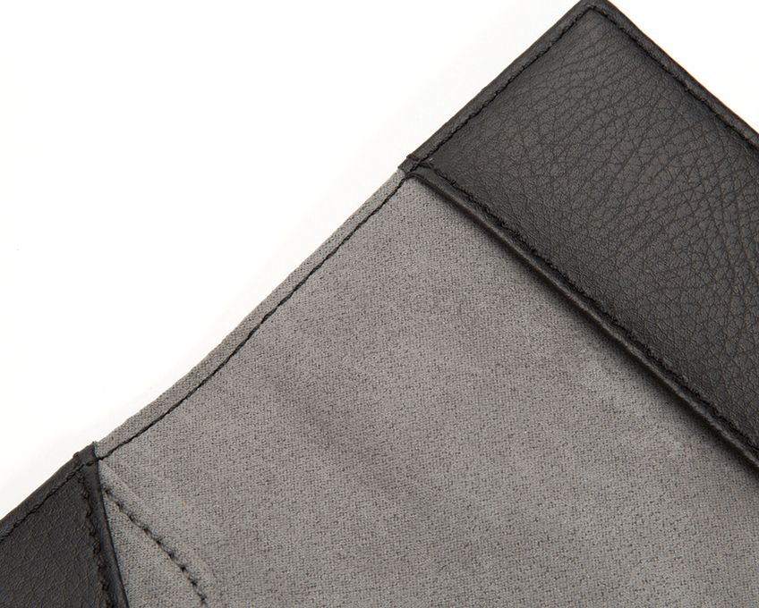 WOLF Passport Holder Howard Black - Image 3