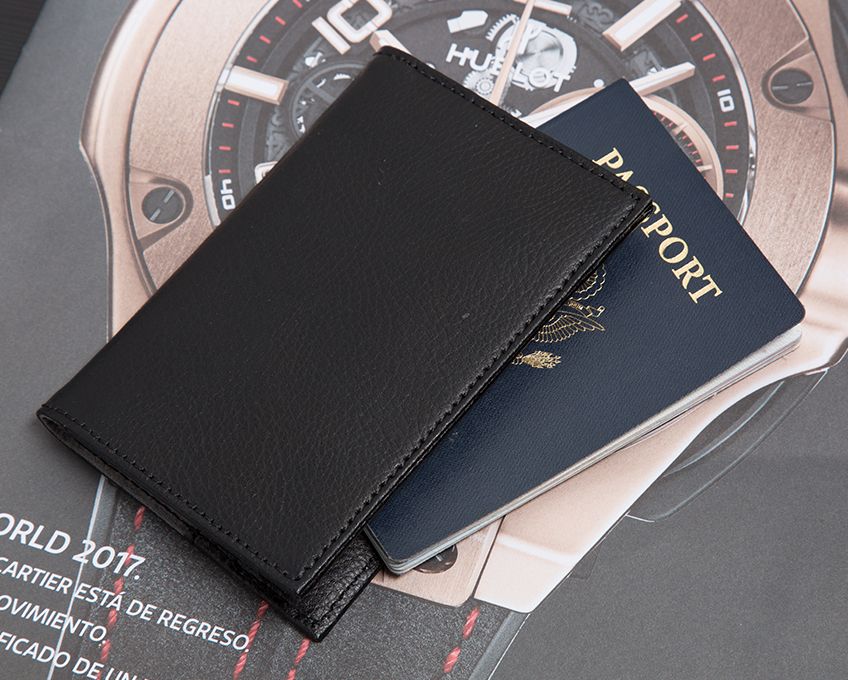 WOLF Passport Holder Howard Black - Image 4